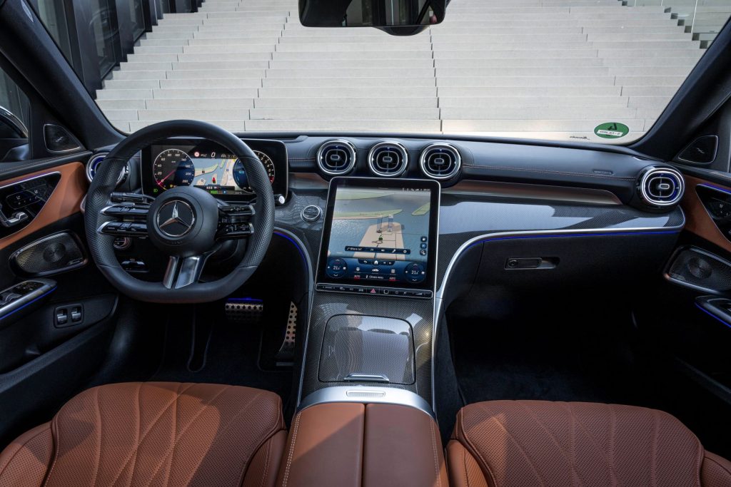 Interiér nového Mercedes-Benz třídy C plug-in hybrid. foto: Mercedes-Benz