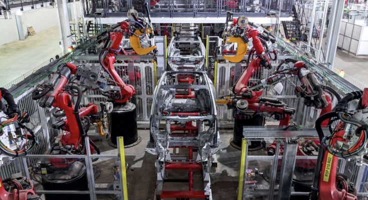Výroba elektromobilu Tesla Model Y v nově továrně Gigafactory Texas v Austinu. foto: Tesla
