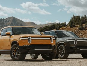 Pick-up trucky jsou v USA a Kanadě jedním z nejprodávanějších automobilových segmentů. Není divu, že domácí automobilky teď Rivian s nabídkou elektrického pick-upu rychle následují. foto: Rivian