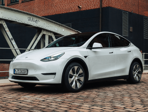 Dlouho očekávaná výroba elektromobilu Tesla Model Y začne v nejbližších týdnech. Už bylo na čase! foto: Tesla