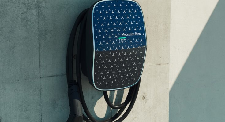Také Mercedes-Benz nově nabízí vlastní nabíječku typu wallbox. foto: Mercedes-Benz