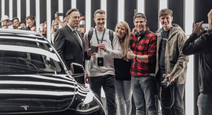 Elon Musk na slavnostním zahájení výroby v nově otevřené Gigatovárně Berlín v Německu. foto: Tesla