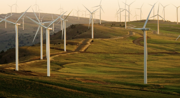 Komunitní energetika se netýká pouze samotné realizace solární nebo větrné elektrárny. Velkou výzvu představuje vtažení a zapojení veřejnosti do konkrétních projektů.