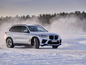 BMW se chystá vyrobit méně než 100 kusů vodíkového auta BMW iX5 Hydrogen. Je to tak spíš jen marketingový experiment. foto: BMW