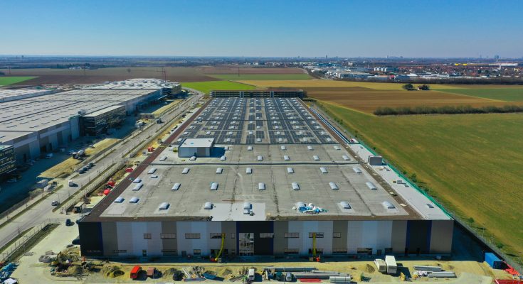 BMW brzy spustí novou továrnu na baterie hned u Mnichova. foto: BMW