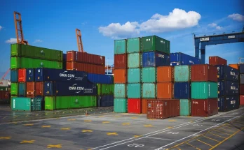 V globálním oběhu je dnes asi 17 milionů lodních kontejnerů. foto: Pexels, licence Pixabay
