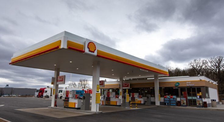 Dnešní podoba čerpacích, resp. nabíjecích stanic se bude v následujících letech rapidně měnit. foto: Shell