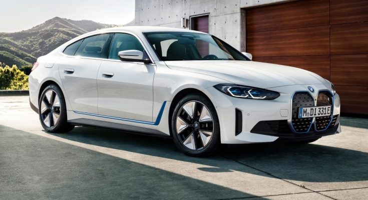 Elektromobil BMW i4 nabízí dsojezd 590 km a výkon 390 kW. foto: BMW