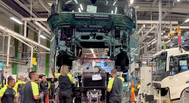 Výroba elektrických nákladních aut z befosilní oceli. foto: Volvo Trucks
