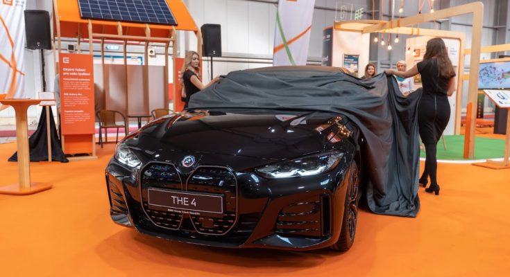 Elektromobil BMW i4 je k vidění na přehlídce e-Salon. foto: ČEZ ESCO