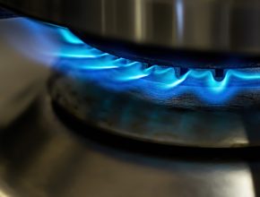 LPG neboli zkapalněný ropný plyn lze využít jak pro pohon aut, tak k vaření nebo vytápění. foto: stevepb, licence Pixabay