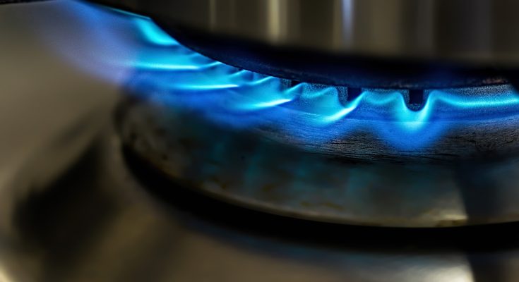 LPG neboli zkapalněný ropný plyn lze využít jak pro pohon aut, tak k vaření nebo vytápění. foto: stevepb, licence Pixabay