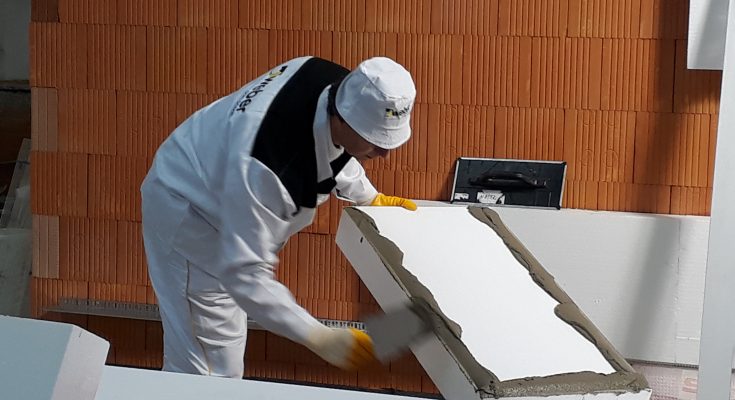 Jak žádat o dotace v rámci NZÚ Light? Provádět úsporná opatření svépomocí se vyplatí. foto: Weber, Saint-Gobain
