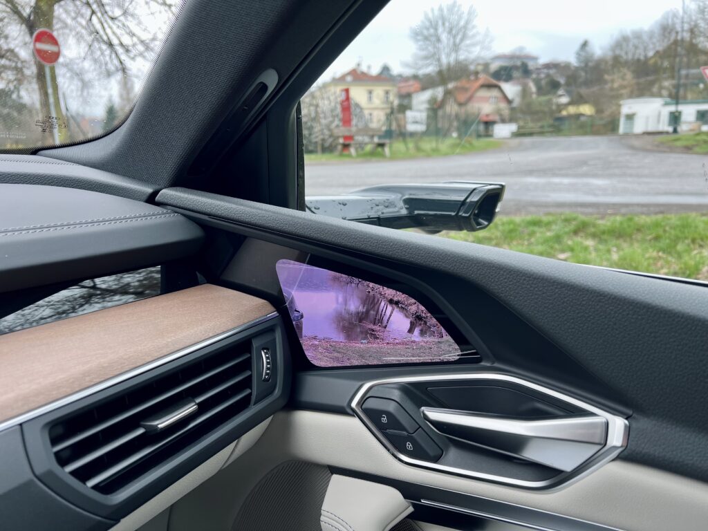 Audi Q8 e-tron - virtuální zpětné zrcátko