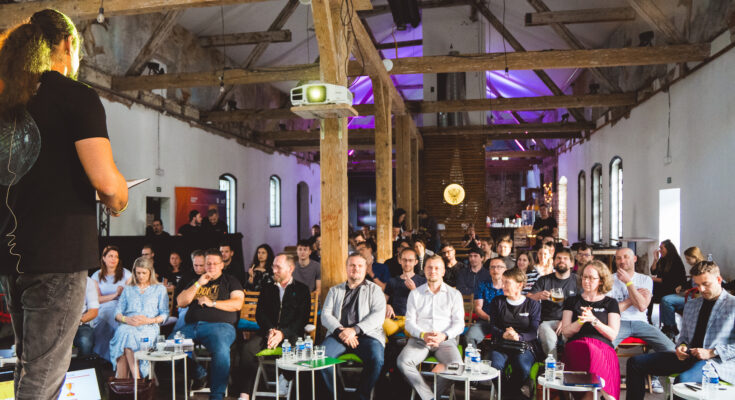 Cílem OICT je usnadňovat a vylepšovat život v Praze za pomoci smysluplných a inovativních projektů, které hlavní město posouvají na úroveň vyspělé světové metropole.