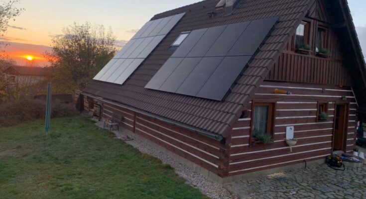 Domácí fotovoltaická elektrárna.