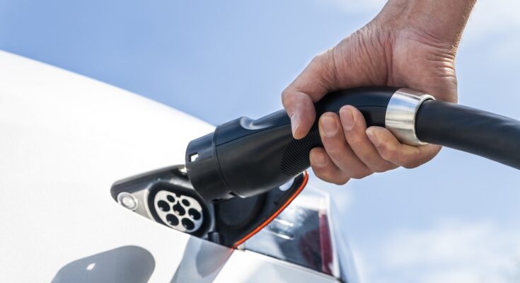 Společnost DKV Mobility se stala členem organizace ChargeUp Europe s cílem urychlovat výstavbu nabíjecí infrastruktury pro elektromobily, podporovat otevřené standardy a protokoly a odstraňovat tržní překážky. Foto: DKV Mobility
