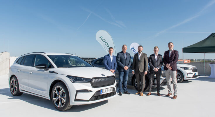 Automobilka Škoda Auto předala první část nových elektrických vozů Škoda Enyaq 80 společnosti CPI Property Group. foto: Škoda Auto