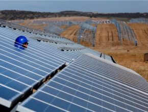 Solární elektrárna Nuñez de Balboa 1 společnosti Iberdola s instalovanou kapacitou 500 MW patří mezi největší FVE v Evropě. foto: Iberdola