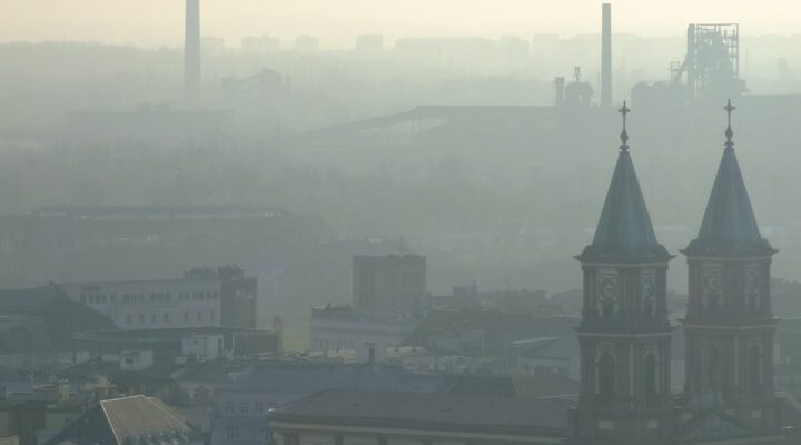 Znečištění vzduchu ultrajemným prachem je neviditelné a vysoce nebezpečné. Zatím se systematicky neměří. foto: Aspen.pr