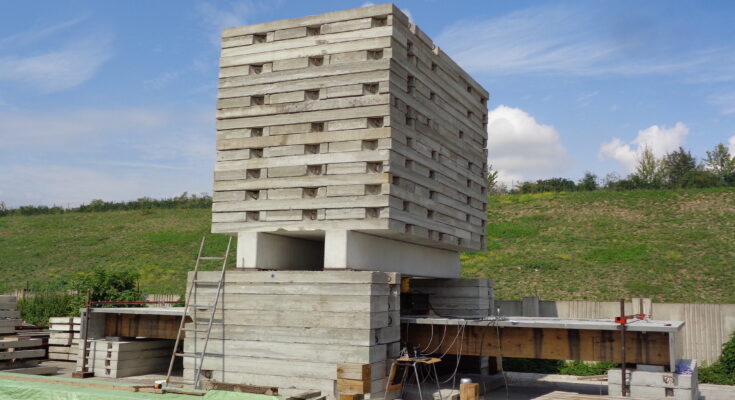 Čeští vědci zkouší mosty ze dřeva a betonu. foto: TA ČR