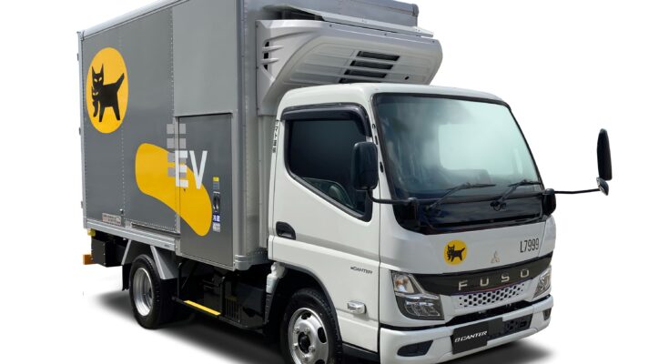 Společnost Mitsubishi Fuso Truck and Bus Corporation (MFTBC) se sídlem v japonském městě Kawasaki je předním asijským výrobcem užitkových vozidel. FUSO je značkou koncernu Daimler Trucks, která nabízí řadu užitkových vozidel od lehkých, středně těžkých a těžkých nákladních vozidel a autobusů až po průmyslové motory a řešení v oblasti konektivity na více než 170 trzích celého světa. foto: Daimler