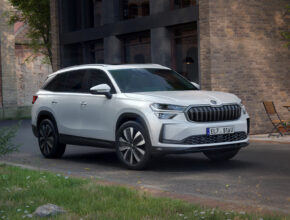 Nová Škoda Kodiaq iV nabízí úctyhodnou kapacitu baterie 25,7 kWh pro dojezd přes 100 km na jedno nabití. foto: Škoda Auto