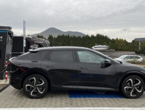 U nové 400kW ultra-rychlé nabíječky E.ON se auto dobije na další cestu za pár minut. foto: E.ON