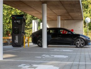Dobíjecí hub ve Vystrkově u Humpolce se dočkal v roce 2023 výrazné modernizace. foto: E.ON