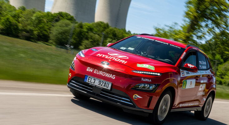 Czech New Energies Rallye je průkopnická soutěž v rallye pravidelnosti vozů s alternativními druhy pohonu. Partnerem je i letos opět ČEZ. foto: CNER