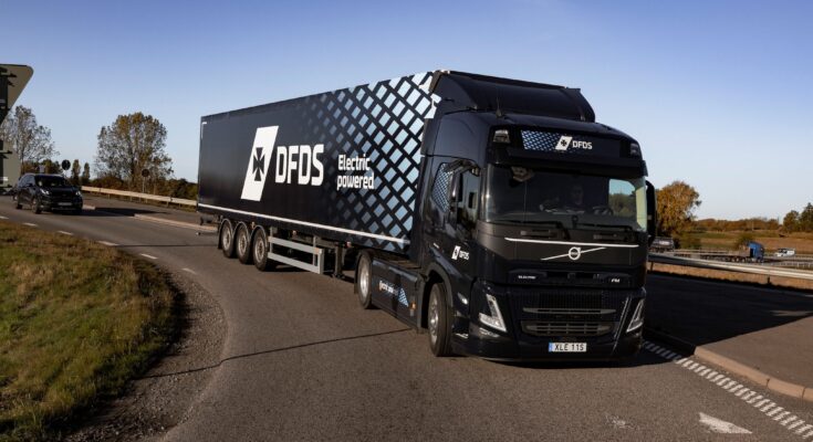 Volvo Trucks dodá dalších 100 elektrických vozidel Volvo pro DFDS. foto: Volvo Trucks
