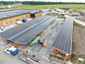 Greenbuddies je partnerem pro kompletní řešení projektů solárních elektráren a nabíjecí infrastruktury pro elektromobily na klíč. Je to česká společnost, projekty ale realizuje už v 17 zemích Evropské unie. Za posledních 7 let jsme dokončila 1 GWp fotovoltaických elektráren a nainstalovala více než 2 500 000 fotovoltaických modulů. foto: Greenbuddies