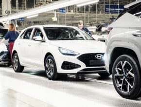 Nový Hyundai i30 po faceliftu na výrobní lince v Nošovicích. foto: Hyundai
