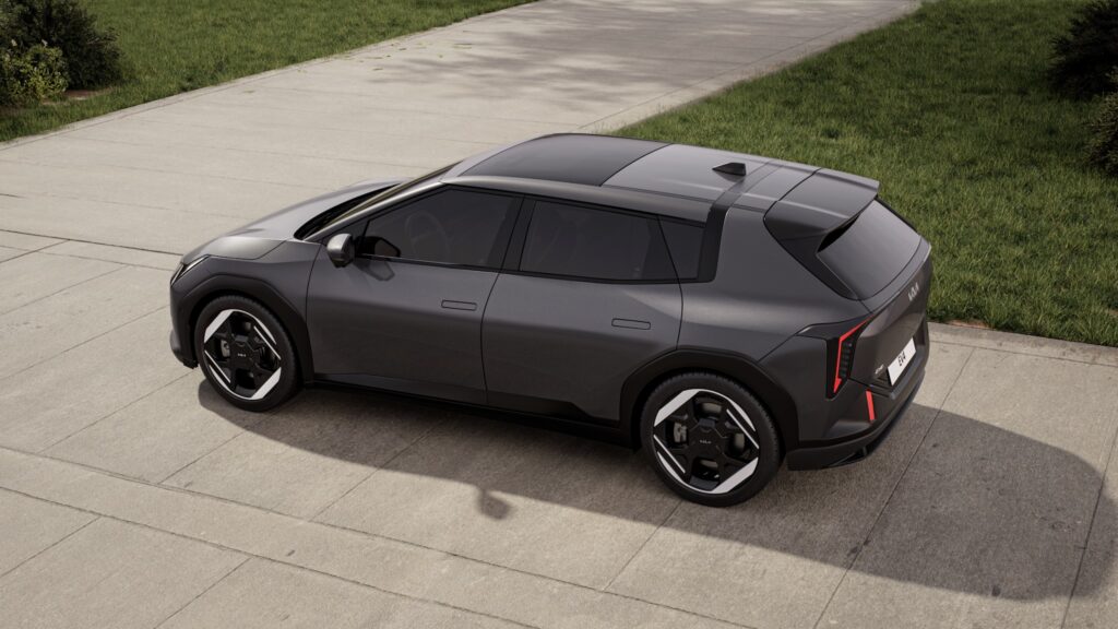 Elektromobil Kia EV4. foto: Kia