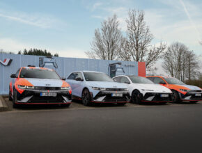 Majitelé elektrických vozů Hyundai N používající mobilní aplikaci Charge myHyundai budou moci od dubna nabíjet zcela zdarma. foto: Hyundai