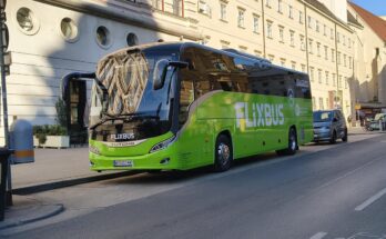 Jde o první přeshraniční e-bus projekt v celé síti FlixBusu a zároveň o důležitý krok na cestě ke snižování uhlíkové stopy v dálkové autobusové dopravě. foto: Flixbus