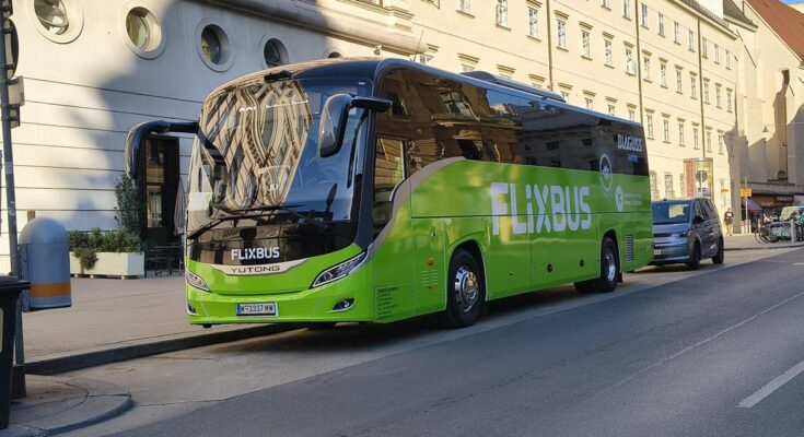 Jde o první přeshraniční e-bus projekt v celé síti FlixBusu a zároveň o důležitý krok na cestě ke snižování uhlíkové stopy v dálkové autobusové dopravě. foto: Flixbus