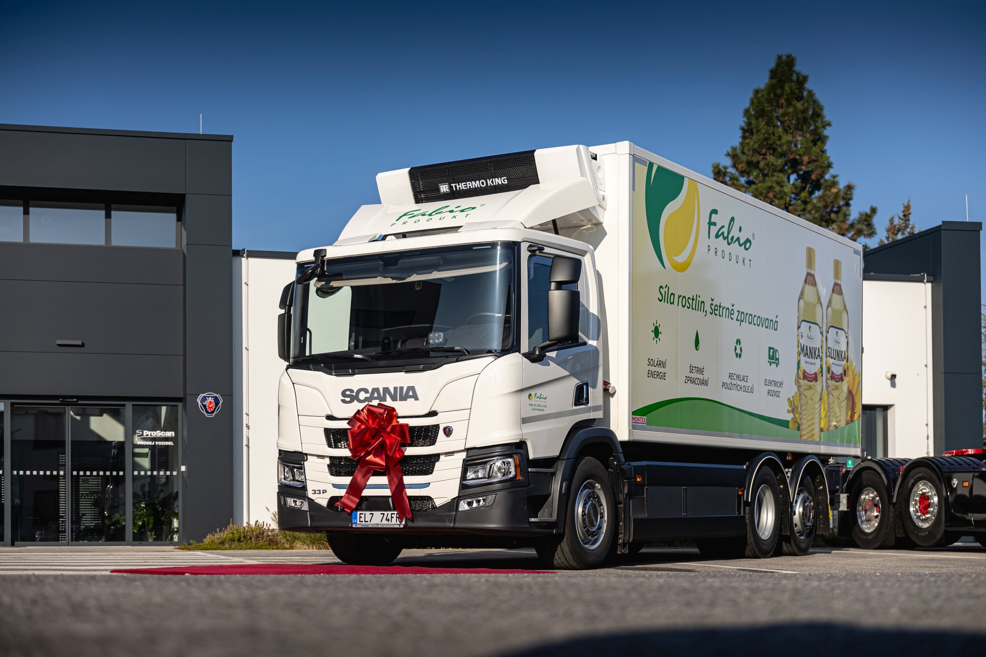 Elektrická Scania rozváží oleje Fabio